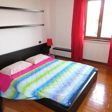 Laura Apartment